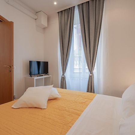Happy Home Rome Bagian luar foto